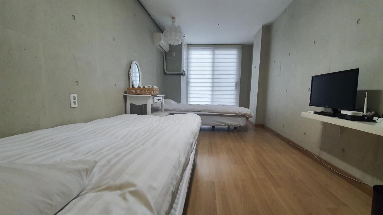 סונצ'און Atelier Hostel מראה חיצוני תמונה